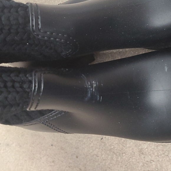 Moncler Ribbed Rubber Boots - Picture 9 of 12